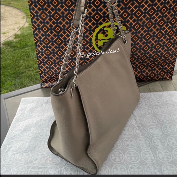 Tory burch britten small slouchy shoulder tote bag - Picture 5 of 14